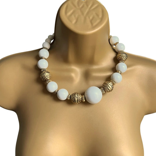 Chunky Necklace White Gold Vintage 